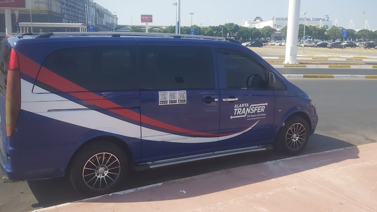 Private Transfer Services from Lara to Kemer