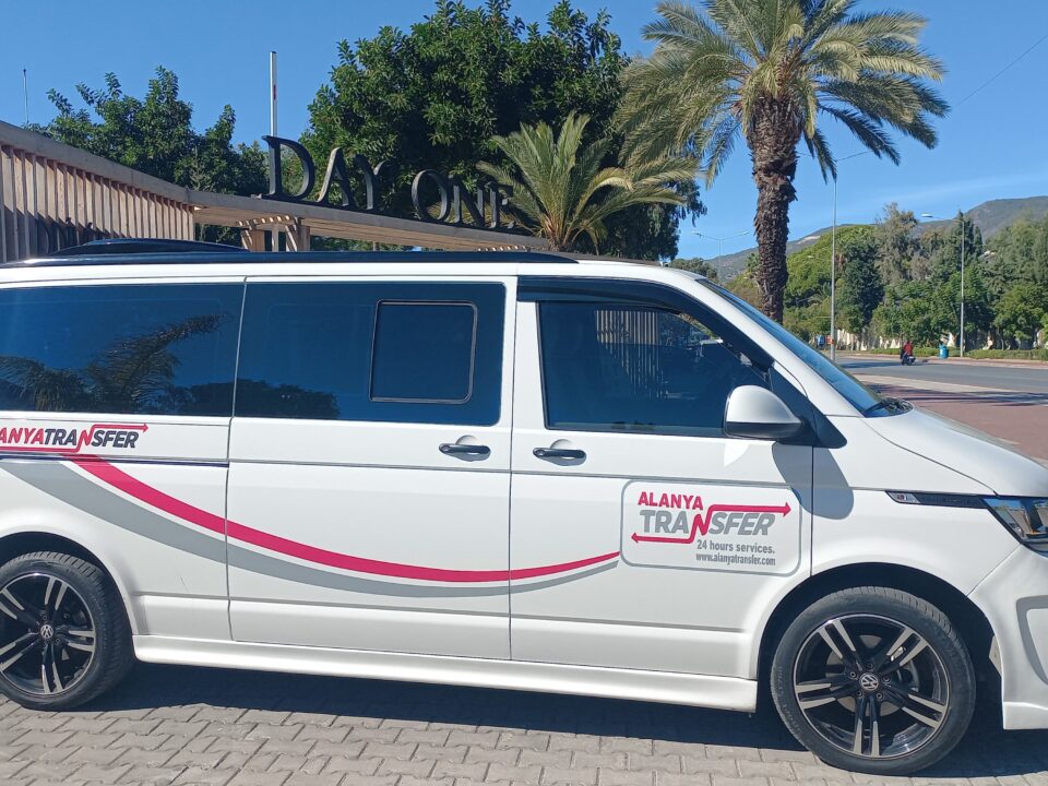 Private Transfer Services from Kızılağaç to Kemer