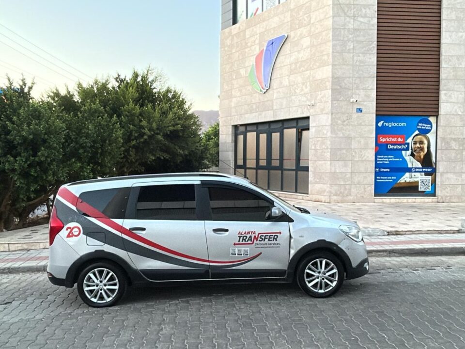 www.kemertransfer.web.tr Luxury 724 Transfer Services from Kemer to Lara for a Relaxing Reliable and Elegant Travel Experience with Premium Vehicles and Professional Drivers